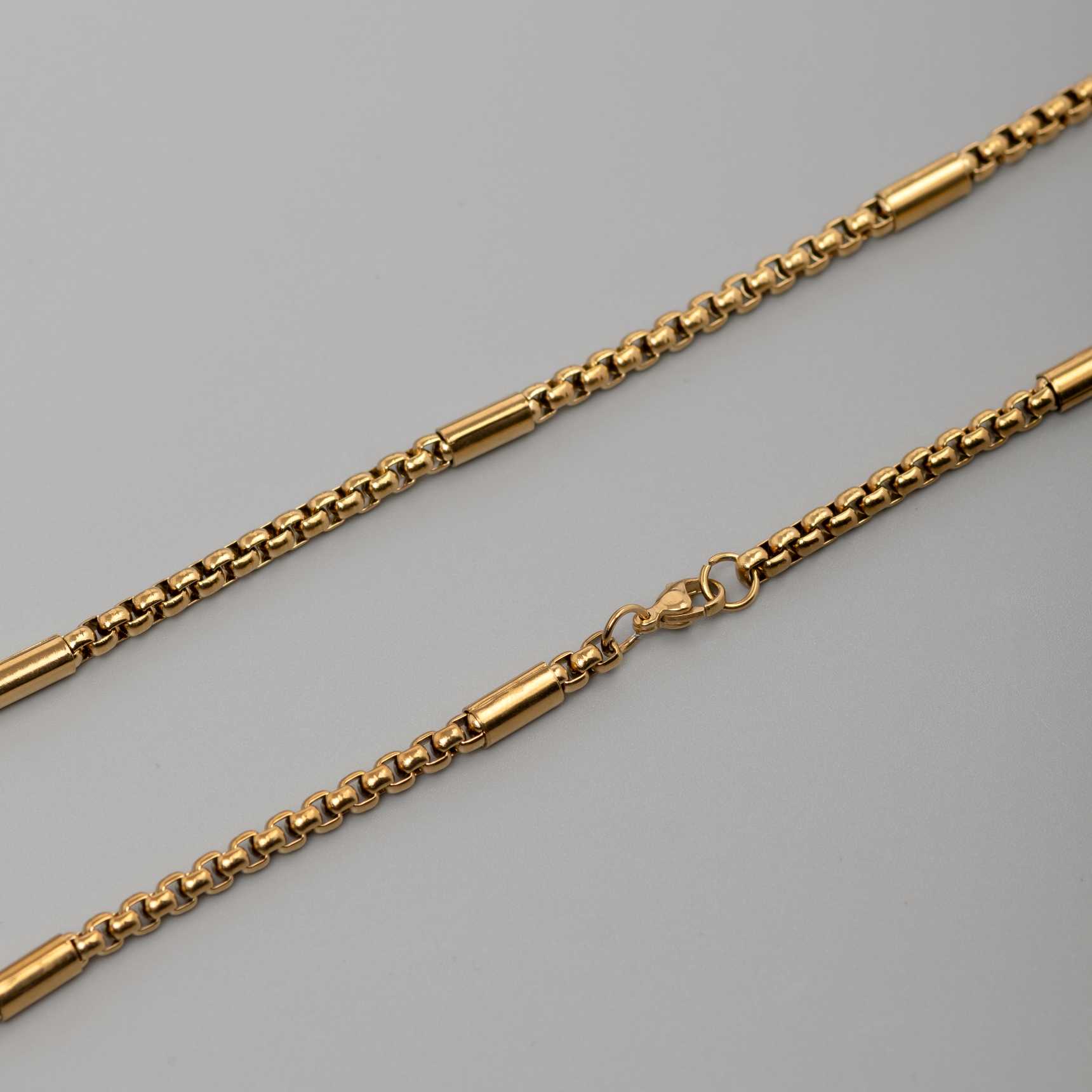 Crown Link 18K Gold Plated Chain - Image 4