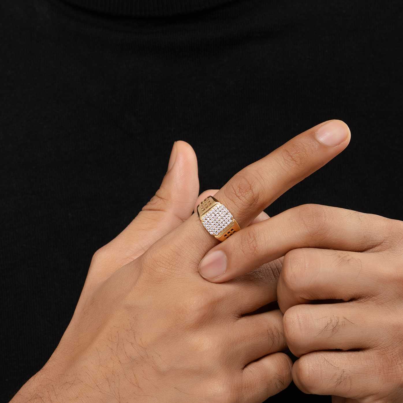 Diamond Grid Ring - Image 3