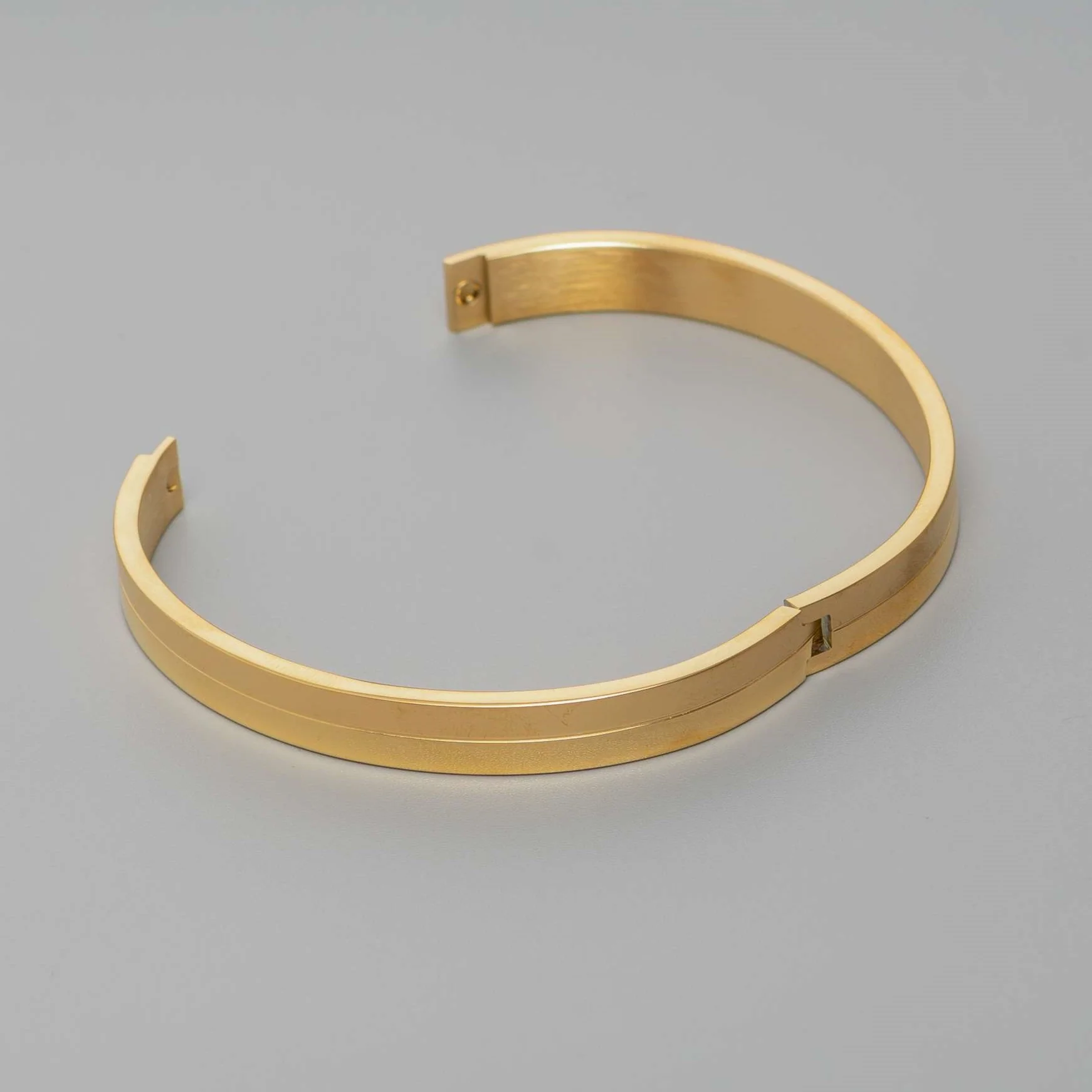 Dual Finish Gold Kada - Image 3