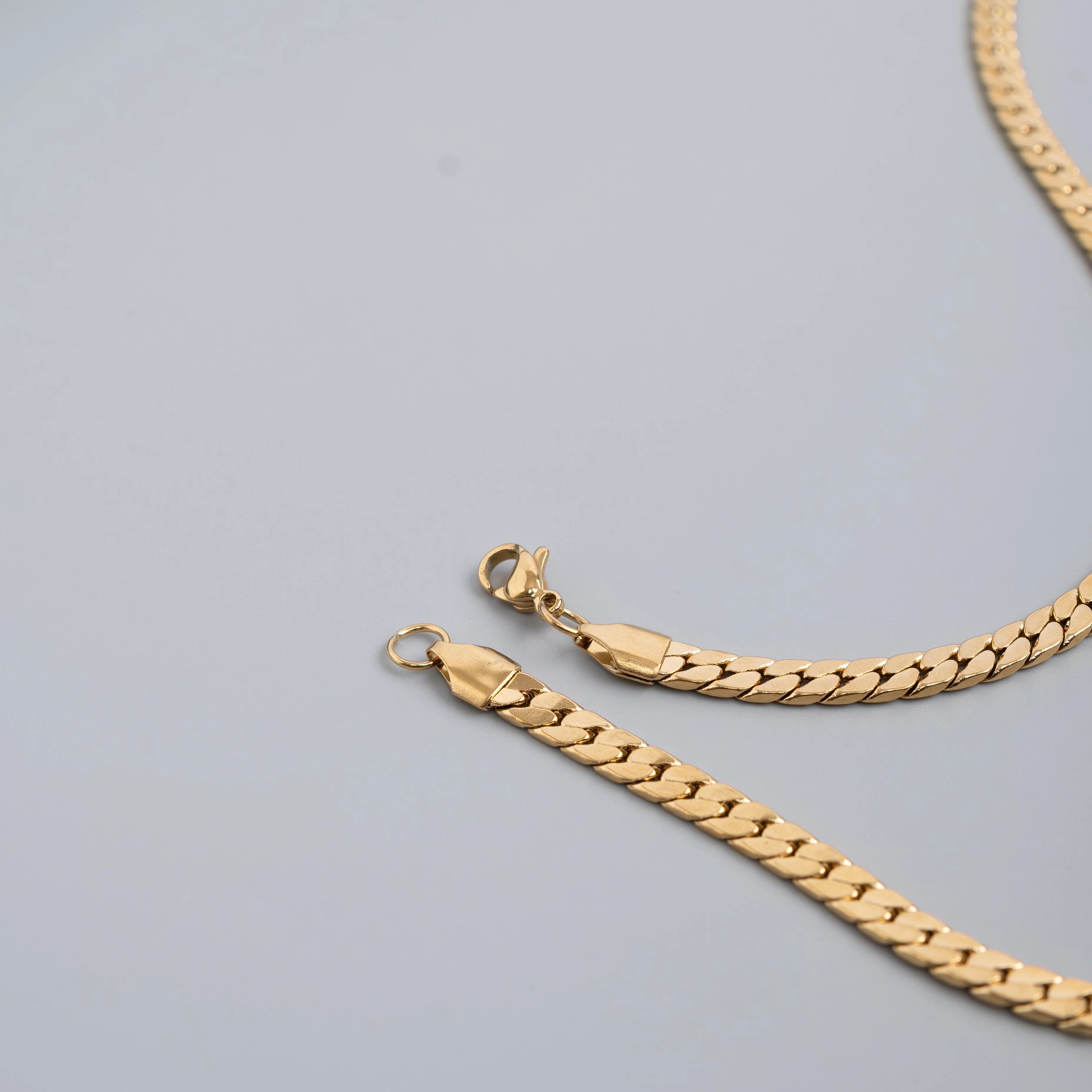 Modern Sleek 18K Gold Plated Chain - Image 2